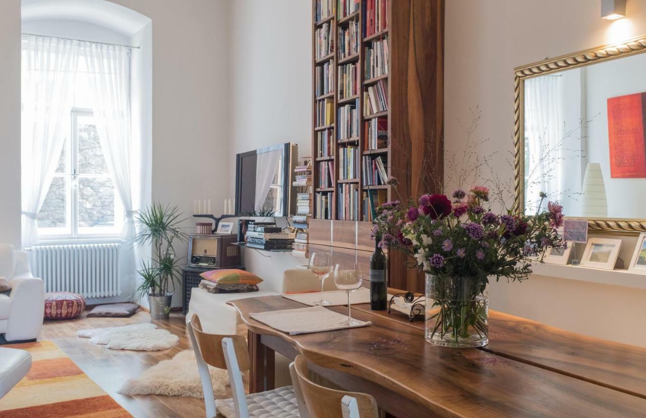 Spacious Old Town Luxury Apartment Linz Extérieur photo