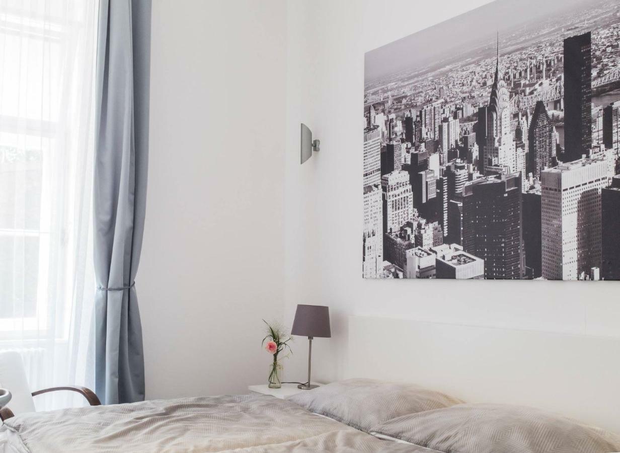 Spacious Old Town Luxury Apartment Linz Extérieur photo
